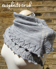 Load image into Gallery viewer, Winter Berry Shawl